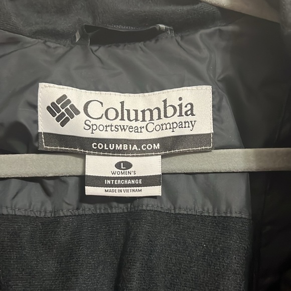 Columbia puffer jacket - Picture 2 of 9